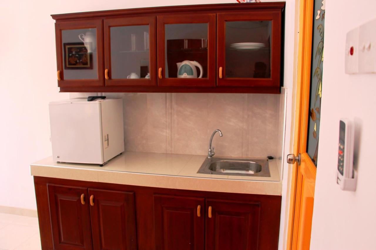 Holiday Fashion Inn Negombo Room photo
